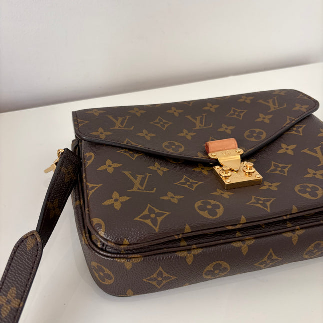 Sac Pochette Louis Vuitton Métis Monogram