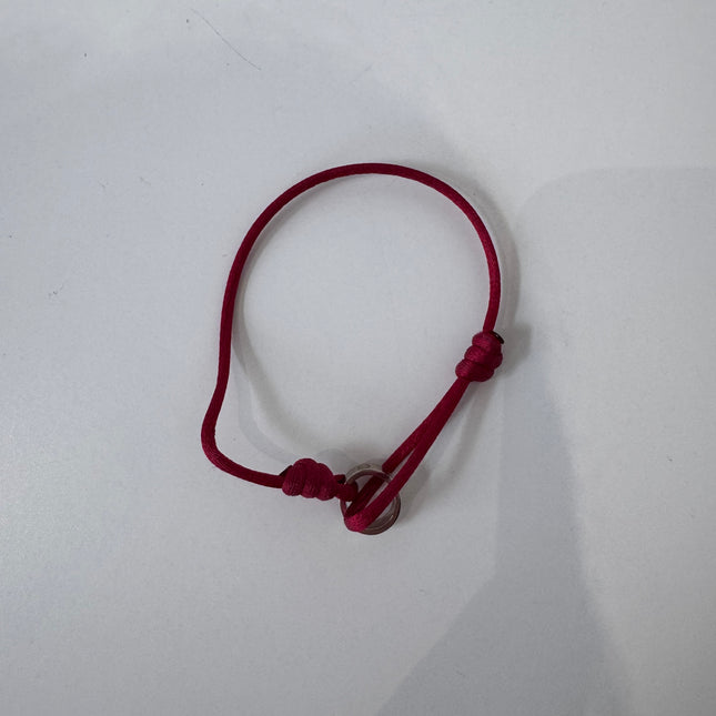 Bracelet Love sur cordon Cartier