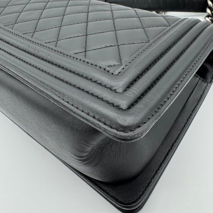 Sac Boy Chanel Moyen Noir