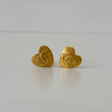 Boucles d’oreilles Chanel vintage cœurs clips