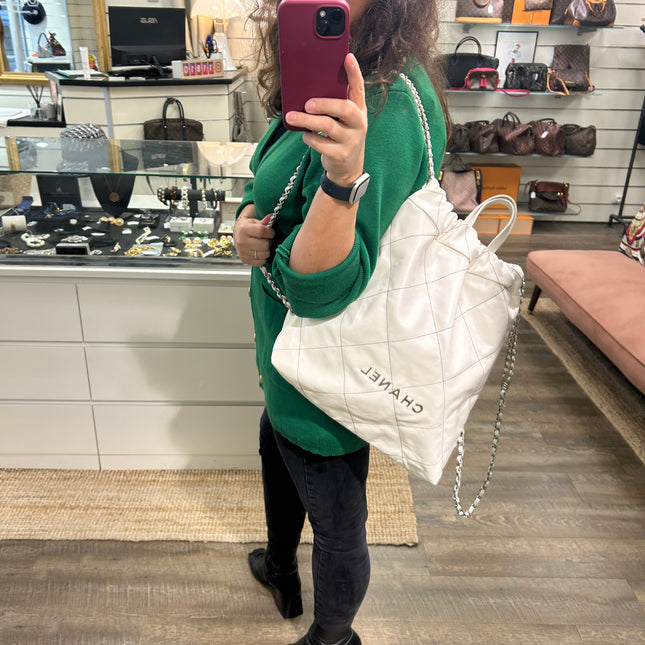 Chanel sac à dos 22