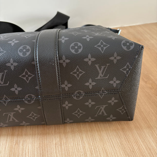 Sac Weekend NM Louis Vuitton monogramme éclipse