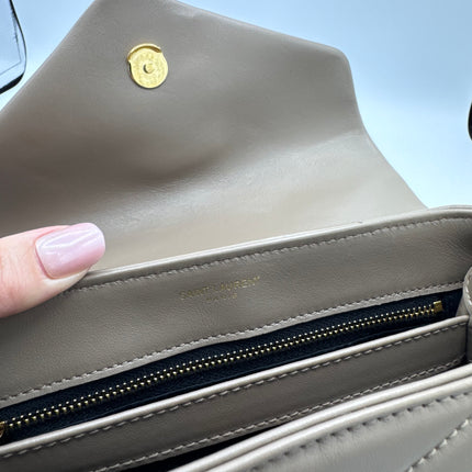 Sac saint Laurent Loulou Toy sable