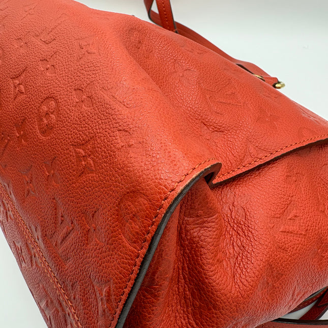 Sac Louis Vuitton Lumineuse cuir empreinte rouge
