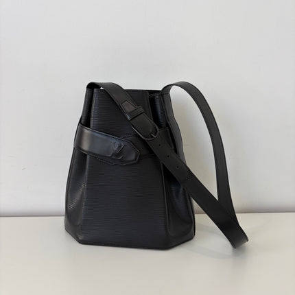 Sac Louis Vuitton Twist Bucket cuir épi noir