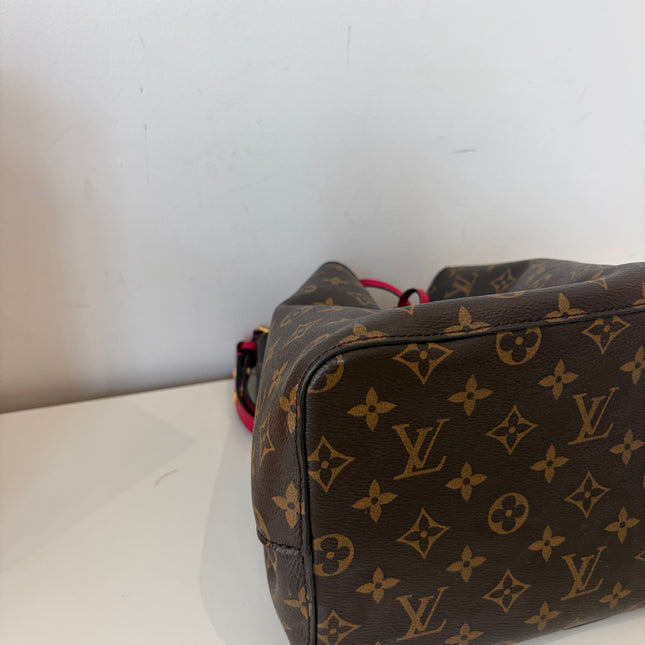 Sac Louis Vuitton Neo Noé Monogram Fushia MM