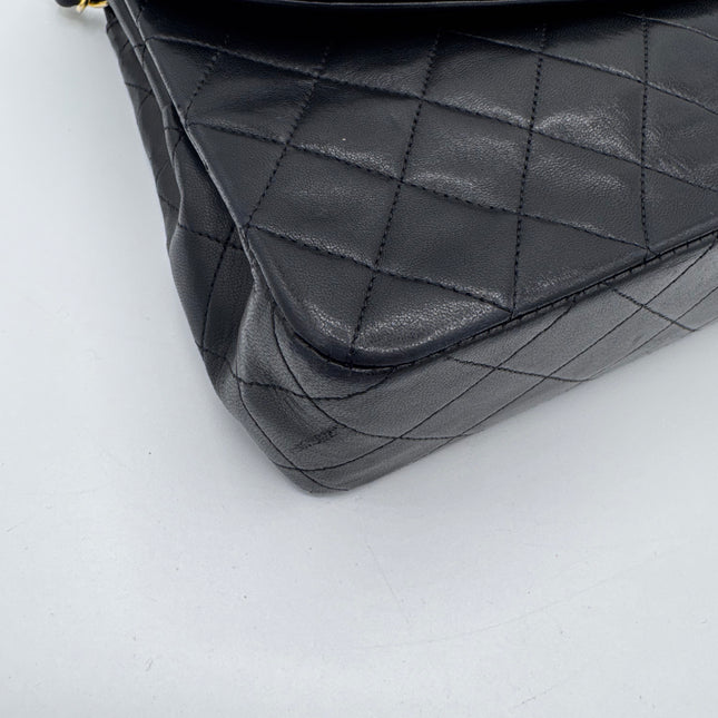 Sac Chanel classique flap grand bandoulière vintage
