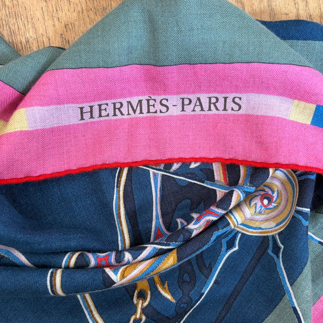Châle Hermes 140cm Voitures en équilibre