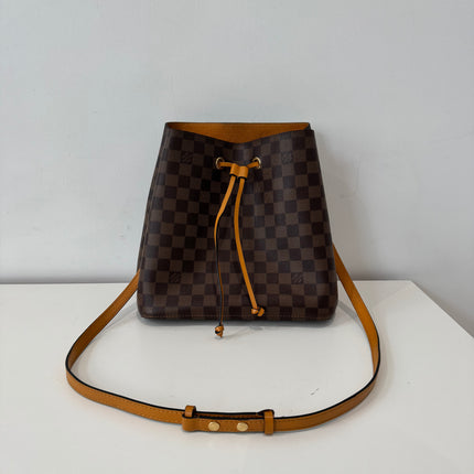 Sac Louis Vuitton Neo Noé Damier ébène & safran