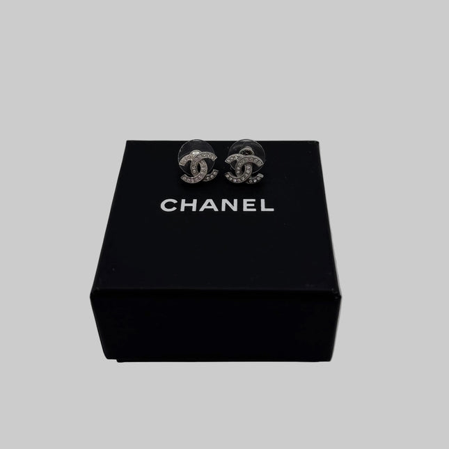 Puces d’oreilles Chanel Strass