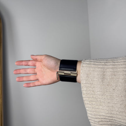 Manchette Chanel Collection Défilé Resort 2018 par Karl Lagerfeld