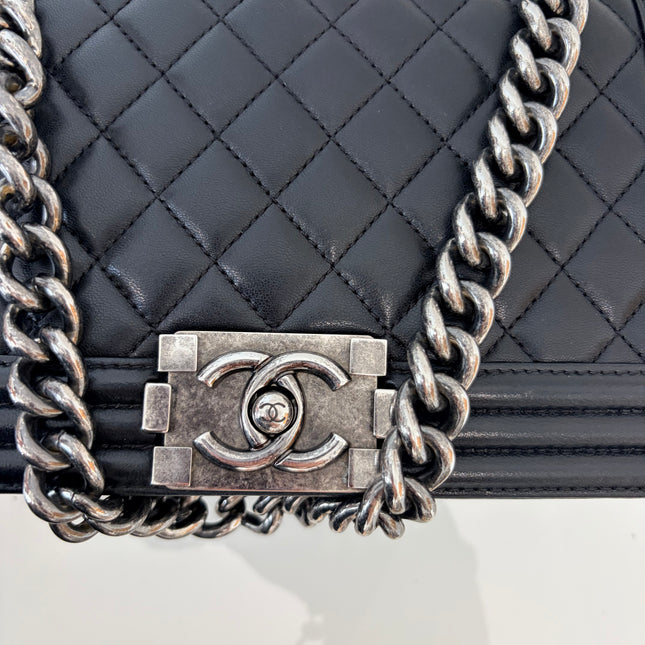 Sac Chanel Boy medium noir