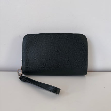 Pochette Louis Vuitton Baikal Taïga Vert foncé