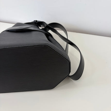 Sac Louis Vuitton Twist Bucket cuir épi noir