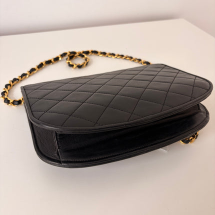 Sac Chanel Demie lune vintage