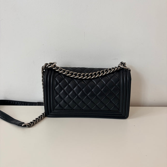 Sac Chanel Boy medium noir