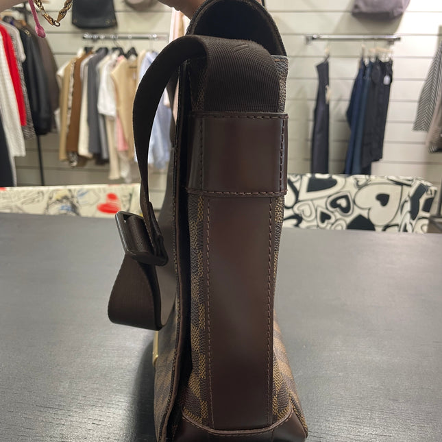 Sacoche Bastille Damier Louis Vuitton