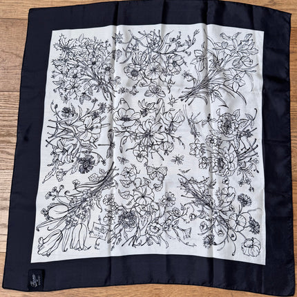 Carré Gucci 63cm Flora Noir & Blanc