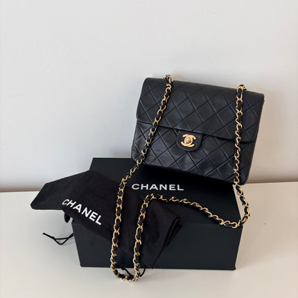 Sac Chanel mini Square Timeless Noir