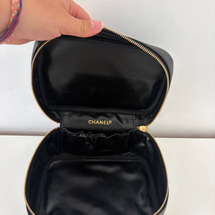 Vanity Chanel cuir caviar noir