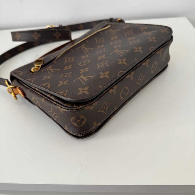 Sac Louis Vuitton Pochette Métis Monogram