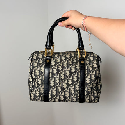 Sac Dior Trotter Bowling