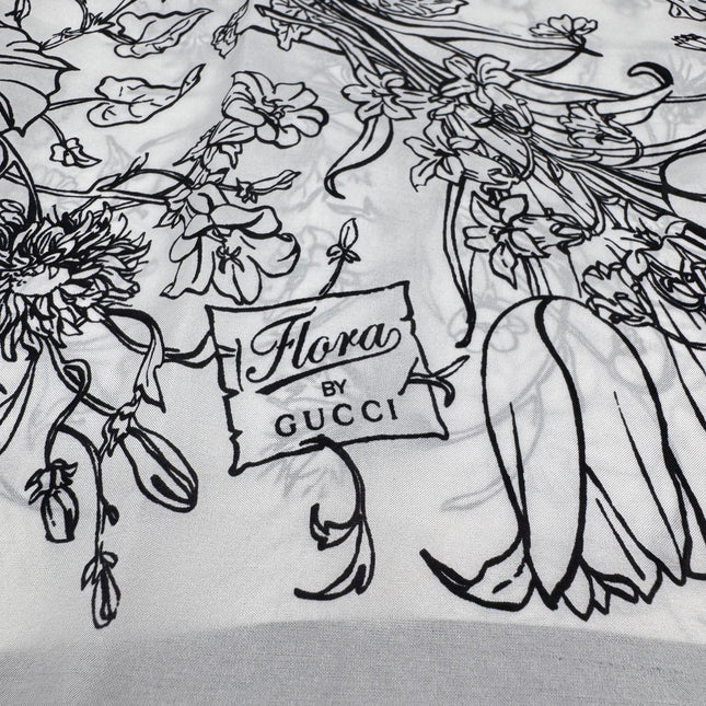 Carré Gucci 63cm Flora Noir & Blanc