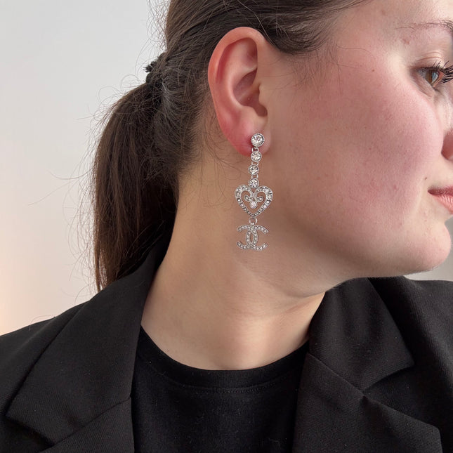 Boucles d’oreilles pendantes Chanel