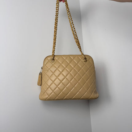 Sac Chanel shopping épaule beige