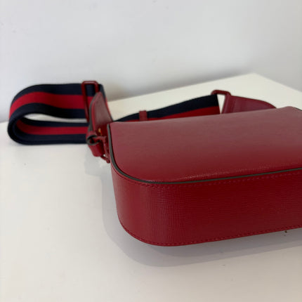 Sac Gucci Horsebit 1955 PM Cuir Rouge Éteint