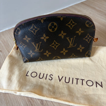 Louis Vuitton pochette cosmétique Pm