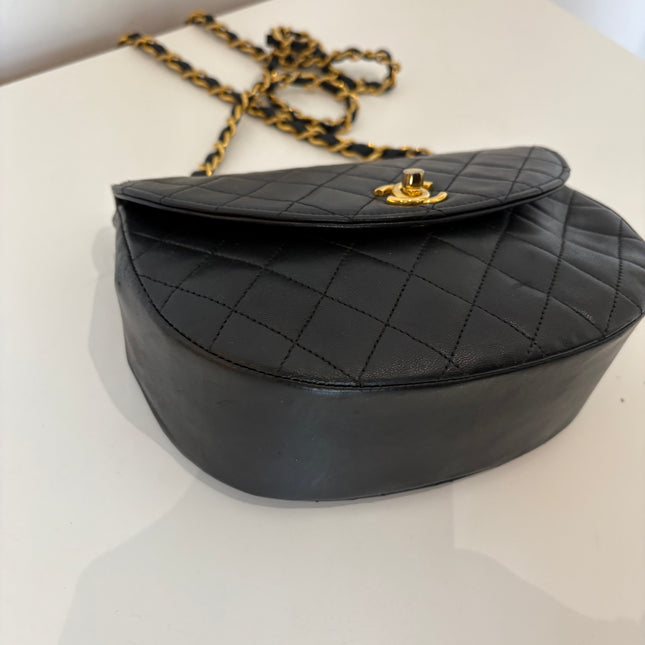 Sac Chanel Demi lune vintage