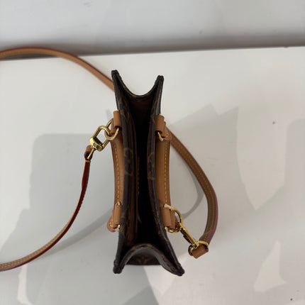 Mini sac plat Louis Vuitton Monogram