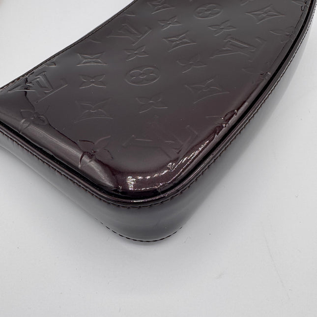 Pochette Accessoires Louis Vuitton Vernis Amarante