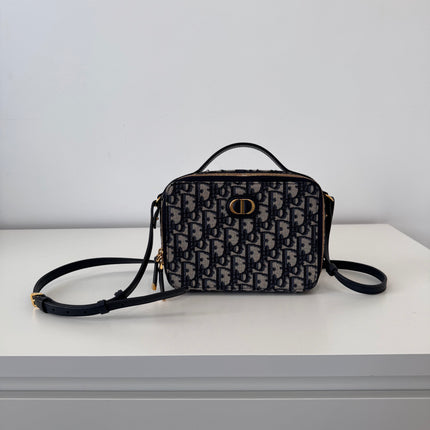 Sac Dior 30 montaigne Pouch
