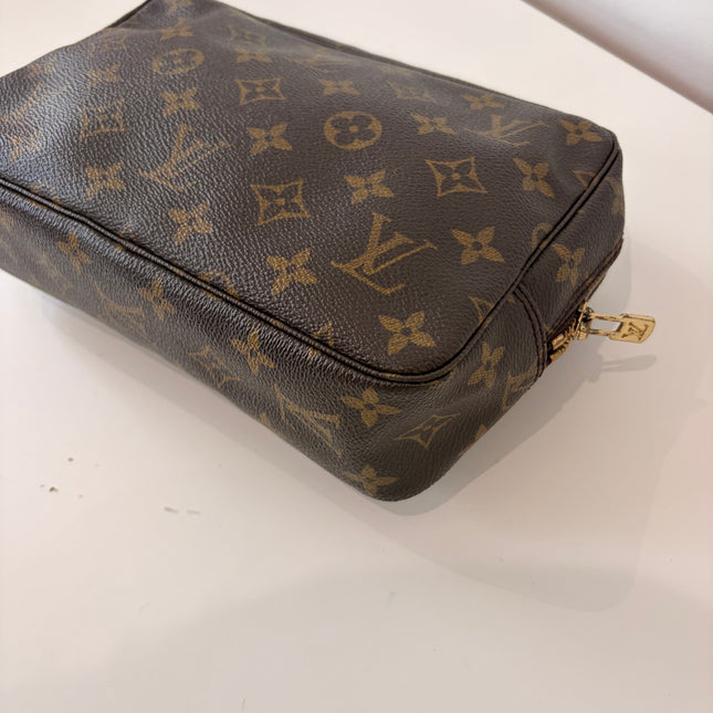 Trousse de toilette Louis Vuitton monogram 23cm