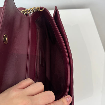 Sac Chanel Perfect Edge bordeaux épaule