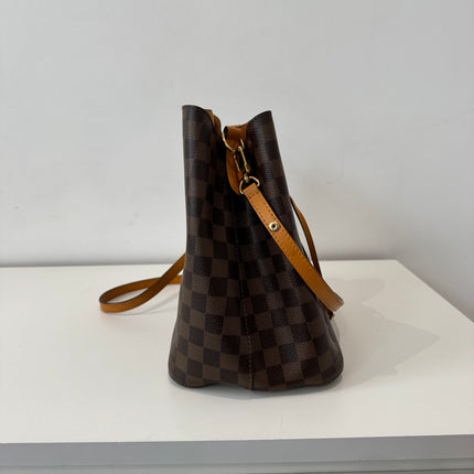 Sac Louis Vuitton Neo Noé Damier ébène & safran