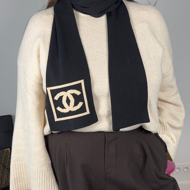 Écharpe Chanel CC
