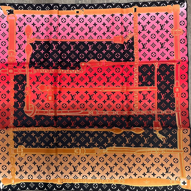 Carré Louis Vuitton en soie 70x70cm