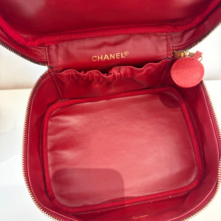 Vanity Chanel Cuir caviar rouge