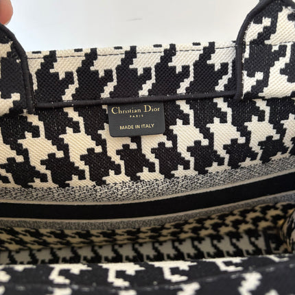 Sac Book Tote Medium Dior
