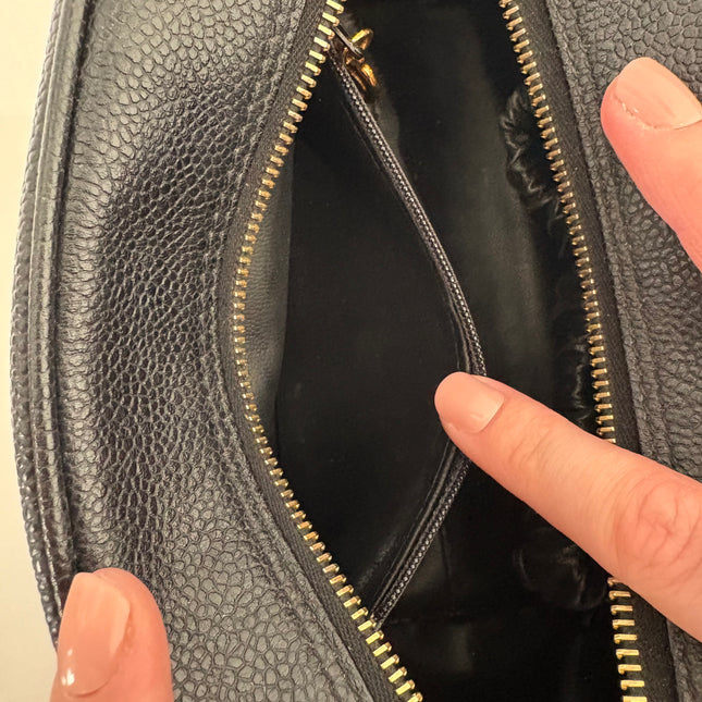 Trousse Chanel cuir caviar