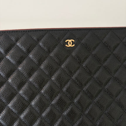 Pochette zippee classique Chanel o’case