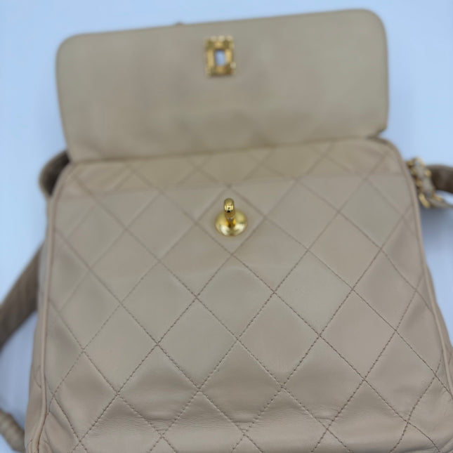 Sac Chanel caméra vintage beige