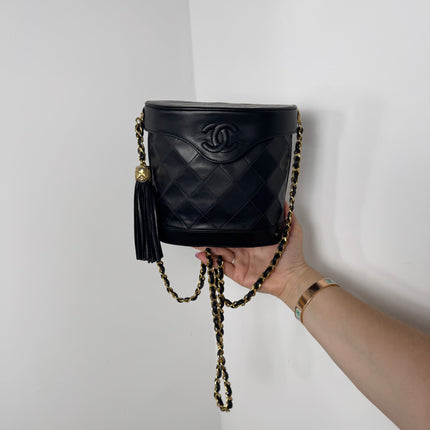 Sac Chanel Vanity bandoulière Tassel noir