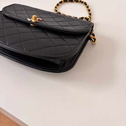 Sac Chanel Demie lune vintage