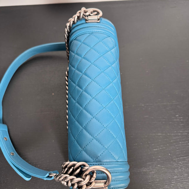 Sac Chanel Boy Medium Bleu