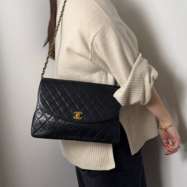 Sac Chanel classique flap grand bandoulière vintage