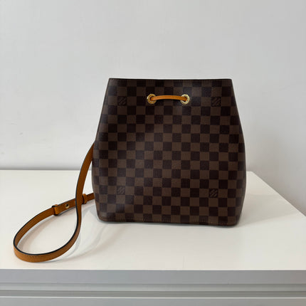 Sac Louis Vuitton Neo Noé Damier ébène & safran